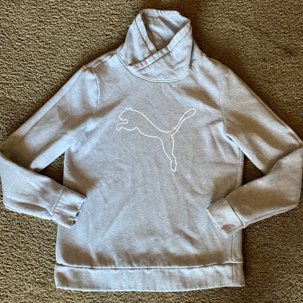 Puma gray pullover sweatshirt